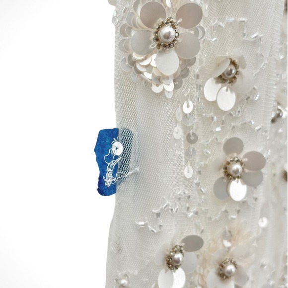Mac Duggal White One Shoulder Flower Embellished Ruffle Gown NWT $598 Size 2 - Picture 15 of 16